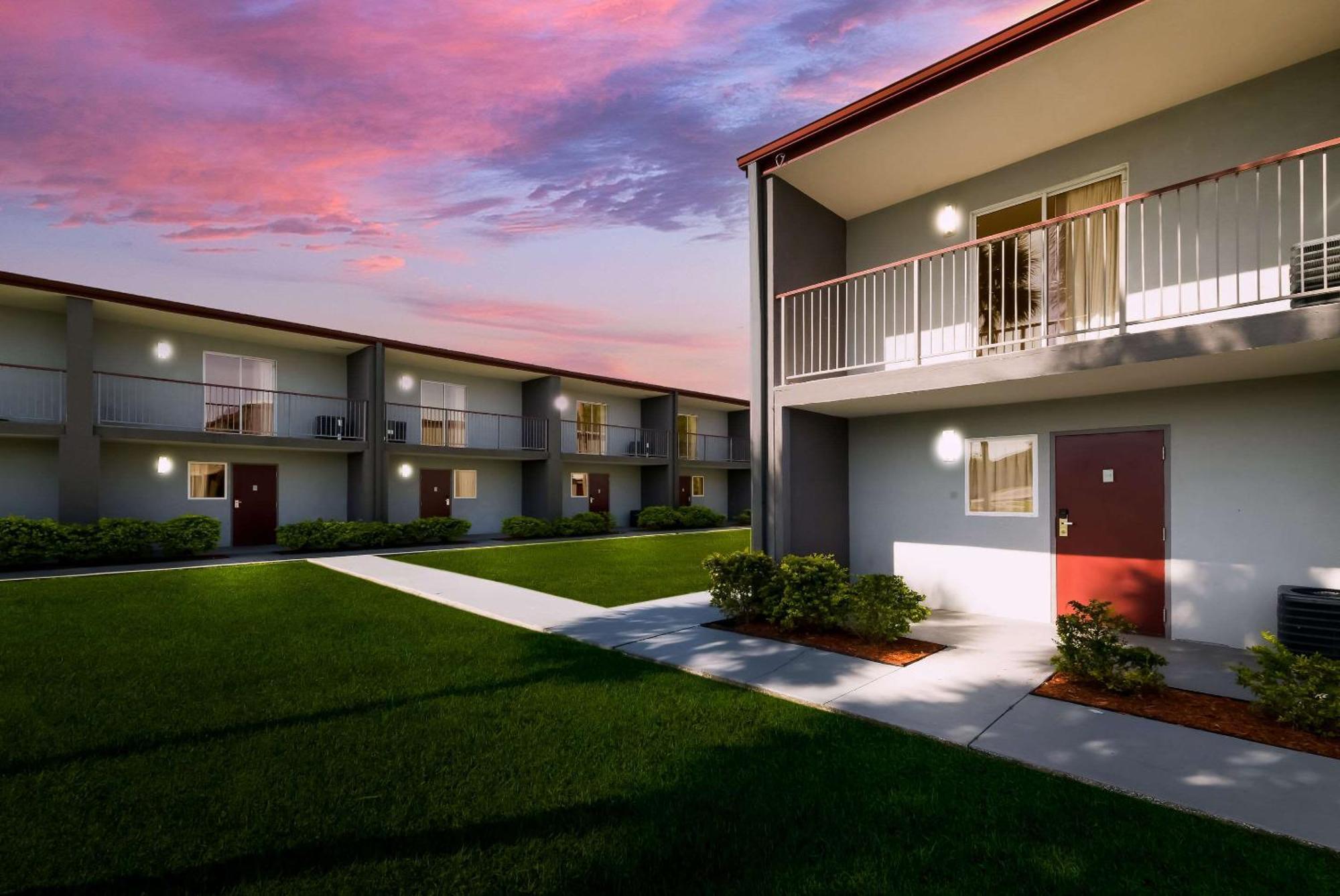 Quality Suites Wildwood - The Villages Luaran gambar